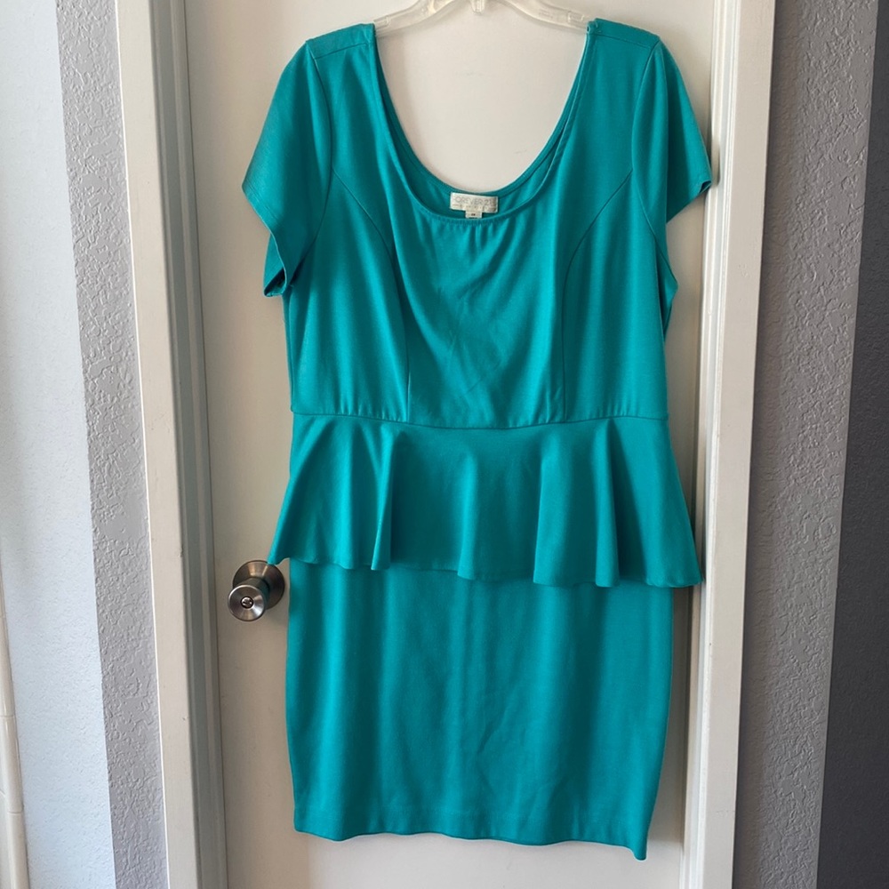 Forever 21 plus pendulum teal dress